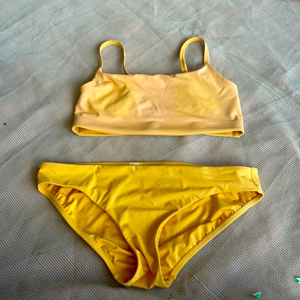Athletes yellow bikini